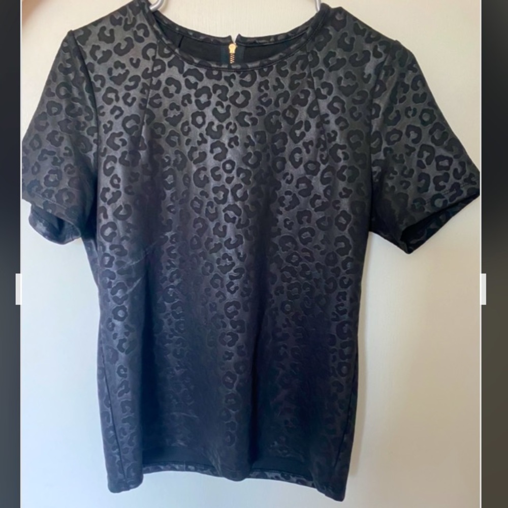 Black cheetah print blouse